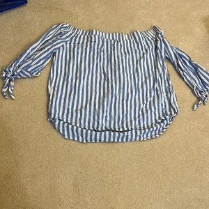 Old navy off shoulder blouse